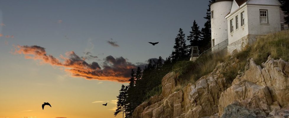lighthouse-540792_1920