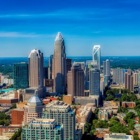 charlotte-3994040_1920